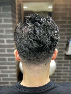 ヒロギンザ 八重洲店(HIRO GINZA) サイドグラデーションフェードショートシルバーカラーかき上げ