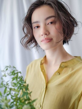 グロウ バイ グラフィー(GLOW by Graphy) 春ショートボブパーマスタイル