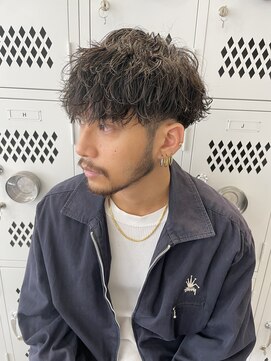 フィフス 原宿(fifth) 波巻きスパイラルツイストスパイラルパーマツーブロックパーマ