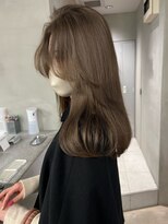 サイン 表参道(SIGN)&nbsp;レイヤーカットグレージュカラーデザインカラーシルキーベージュ