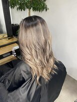 アルカナ 明治神宮前原宿(ARCANA)&nbsp;外国人風バレイヤージュ　ハイライトカラー　アッシュベージュ