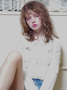 美容室カリーノの写真/【学割U24カット¥3000/カット+カラー¥6000】通いやすい価格設定で、イメチェンも気軽に楽しめるのが魅力◎