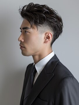 アルトリスト(Altruist Aging×HAIR&SPA) 刈り上げセンターパートリバースセンターパートニュアンスパーマ