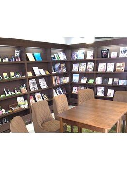 忙しい毎日の中でも綺麗でいたい―。そんな方にオススメのサロン《LIPPUL QOT》ベビーカーでご来店OK♪