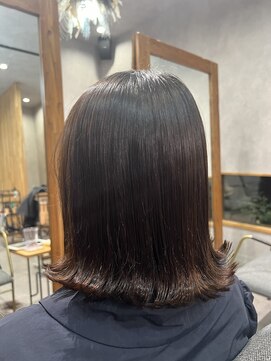 ウイ(ui) パーマで外ハネボブ