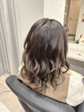 アデプト 北千住店(adept) ★大人可愛いモテ髪20代30代40代艶髪ミルクティー【北千住】