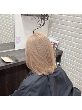 アボックス(abox) ホワイトベージュ/ミルクティー/ケアブリーチ/髪質改善/学割/U24