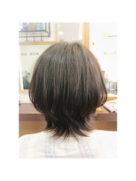 モンアンジュ(MON-ANJU) ウルフボブ