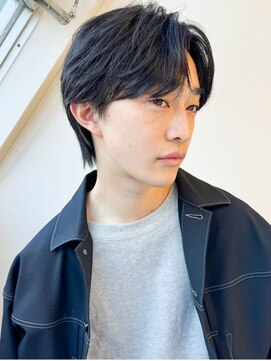 サロンリベルテ(salon Liberte) ゆるめ束感パーマ×センターパートで初めてでも似合わせ◎