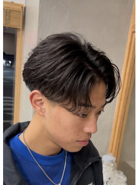 エッジ(EDGE) 大分メンズ刈り上げセンターパートフェザーパーマスタイル