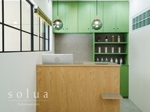 大人女性のための「カラー＆ケア」特化。本物の艶髪へ