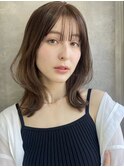 面長ミディアムレイヤー ベージュブラウン A0403