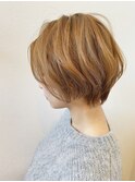 金髪ハンサムショート