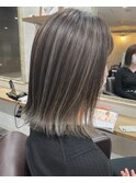 切りっぱなしボブ×コントラストハイライト デザインカラー