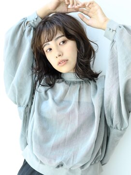 ボンドバイテトテ 三宮元町(BONDbytetote) 色っぽエアリーミディ