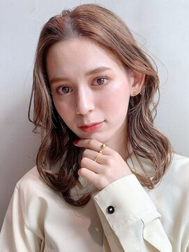 アイティーバイアルバム 八王子店(IT by ALBUM) ブラウンミディ_アースカラーくびれヘアツートンカラー_28924