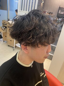 ヘアーリゾートラシックアールプラス(hair resort lachiq R+) 《R+》メンズ波巻きパーマ/ツーブロック