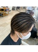 バレイヤージュショート黒髪暗髪立体感ハイライトメンズカット