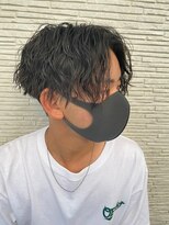 ミオ ゾーン(Mio'' ZONE)&nbsp;東大阪長瀬メンズセンターパートツイストスパイラルパーマ