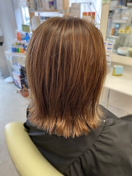 ビューティーサロン クレマン(Beauty salon a.cr'emant.) シークレットハイライト+外ハネスタイル