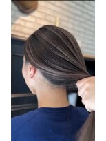 エル(L)&nbsp;束ねても綺麗なBalayage