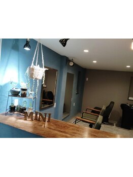 【豊川/国府】ブリーチなし透明感カラーが得意！美容室が初めてのお子様のカットもお任せください◎