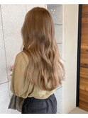 グレージュ切りっぱなしボブ前髪ありミニボブミルクティベージュ