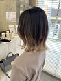 モモ(MOMO)&nbsp;ハイライトやグラデーションカラーご相談ください！