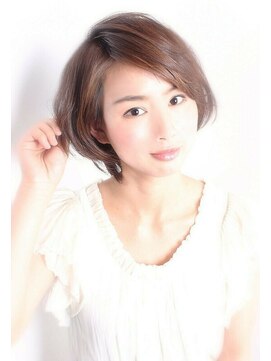 ギミック 自由が丘(gimmick) 立体ショートボブ/くびれショート＋暖色系カラー