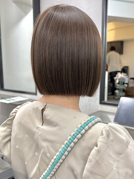 ラフ 新宿(Laff) ぱつっとボブ/縮毛矯正/酸性ストレート/切りっぱなし/ボブ