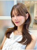 結べるミディアムレイヤー　耳にかけても可愛い顔まわり