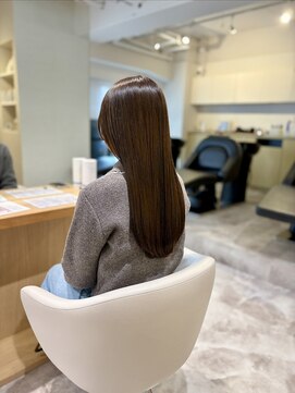 ソイクフ 四条大宮店(SOY-KUFU) オリーブグレージュセミロングダークミルクティーグレージュ