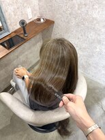 イーズ バイ インス 加古川(Yeeee.s by INCE) 白髪ぼかし/髪質改善/脱白髪染め/脱白髪染めハイライト/透明感