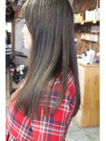 オーバーキャプテンネイキッド(OVER CAPTAIN NAKED)&nbsp;秋に人気のダークアッシュで暗髪に挑戦ロングヘア