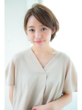 アンアミ オモテサンドウ(Un ami omotesando) 【Un ami】大人かわいい・小顔ひし形ショートボブ　松井