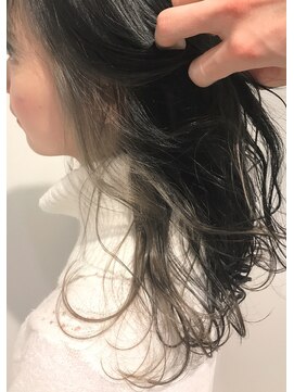 キャンバス 川崎(canvas.) ホワイティグレージュのインナーカラー