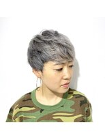 プランクスター(prankster)&nbsp;[prankster]濃淡グレーのマッシュショートスタイル