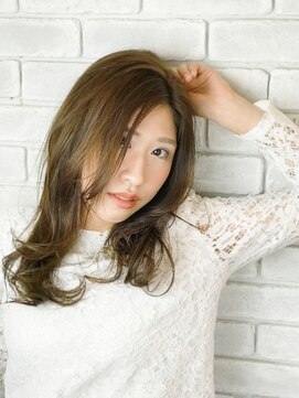 ヘアーアンドリラックス スウィート(Hair&Relax SWEET) 透明感と柔らかさが絶対条件王道ロング/ＳＷＥＥＴ/上村知美