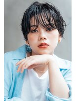 エース (ACE) ACE横浜 ブルーブラック×パーマ風大人ショート