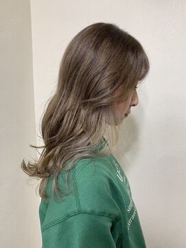 エッジ 下北沢(edge.) ラベンダーグレージュイヤリングカラー