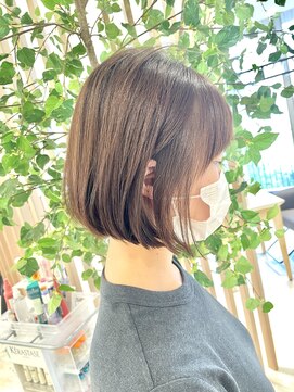 ジ オスカー(THE OSCAR) 大人かわいい前下がりナチュラルボブ