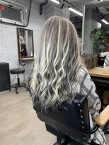 ワン(ONE)&nbsp;グレーハイライトローライト