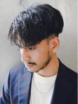 アルファ 新宿(alpha) フェザーパーマ/刈り上げセンターパート/サーフカール[新宿]