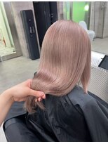 イキ 表参道(iki omotesando)&nbsp;デザインカラー／レイヤーカット/ウェットヘア/オリーブベージュ