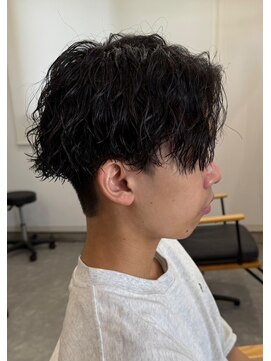 フゥ 宇都宮(FeU) 栃木メンズパーマメンズカットセンターパートメンズマッシュ緩め