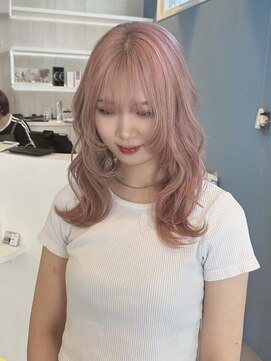 プラス ファースト ヘア(Plus 1st) ウルフレイヤーカット×ホワイトピンクカラー