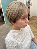 20代~50代☆フェザーショート☆ブリーチホワイトブロンド☆