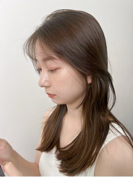 アトロ(Atoro) カット/カラー/イメチェン/顔周り/ボブ/レイヤーカット/大阪梅田