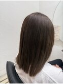 オリーブベージュカラー