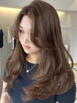 ラヴィ(Lavie)&nbsp;ミディアムレイヤーハッシュカットオリーブグレーココアベージュ